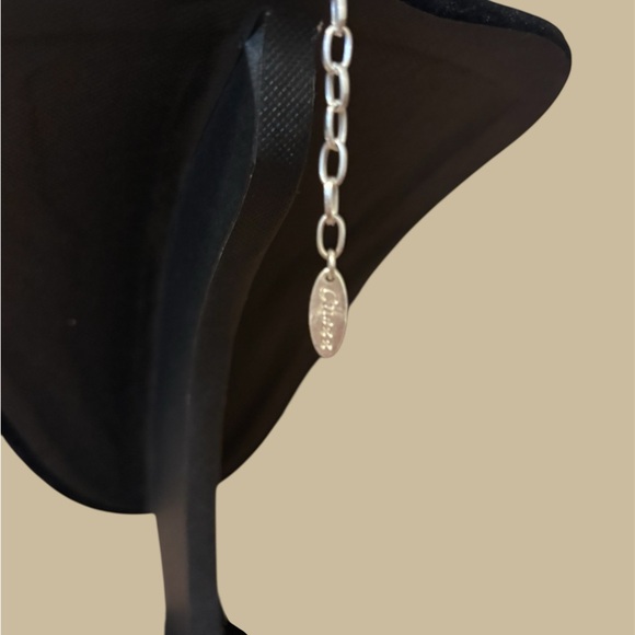 Elegant Silver and Blue Teardrop Necklace 18” - Picture 2 of 2